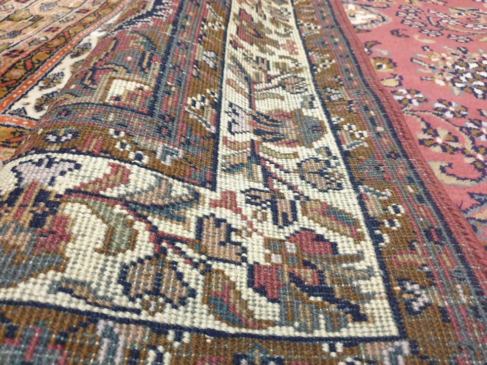 Elegant Hand-Knotted Indo-Persian Area Carpet - 6 x 4 Feet