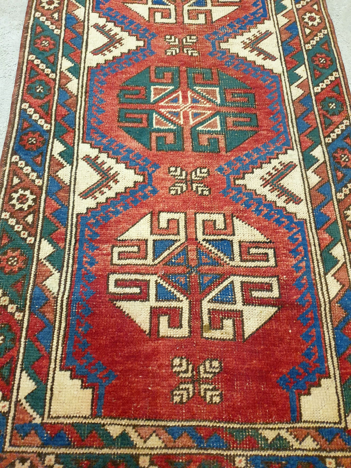 Captivating 8'10" x 2'4" Oriental Kazak Vintage Geometric Runner Carpet - A Timeless Statement Piece
