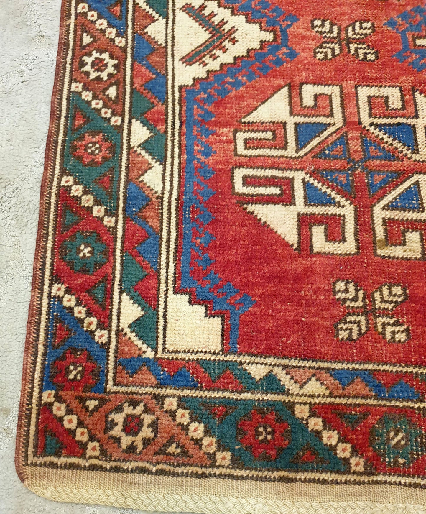 Captivating 8'10" x 2'4" Oriental Kazak Vintage Geometric Runner Carpet - A Timeless Statement Piece