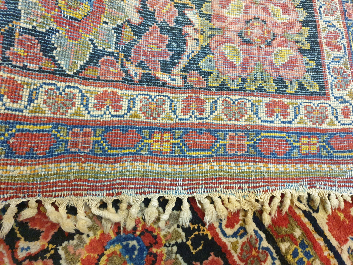 Antique Persian Carpet 6 x 9 feet