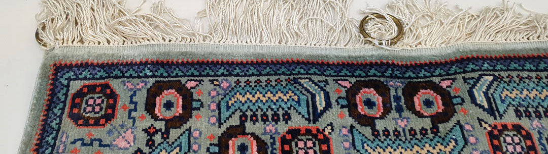 Exquisite Fine Quality Hand-Knotted Persian Silk Carpet - 3 x 2.1 Feet