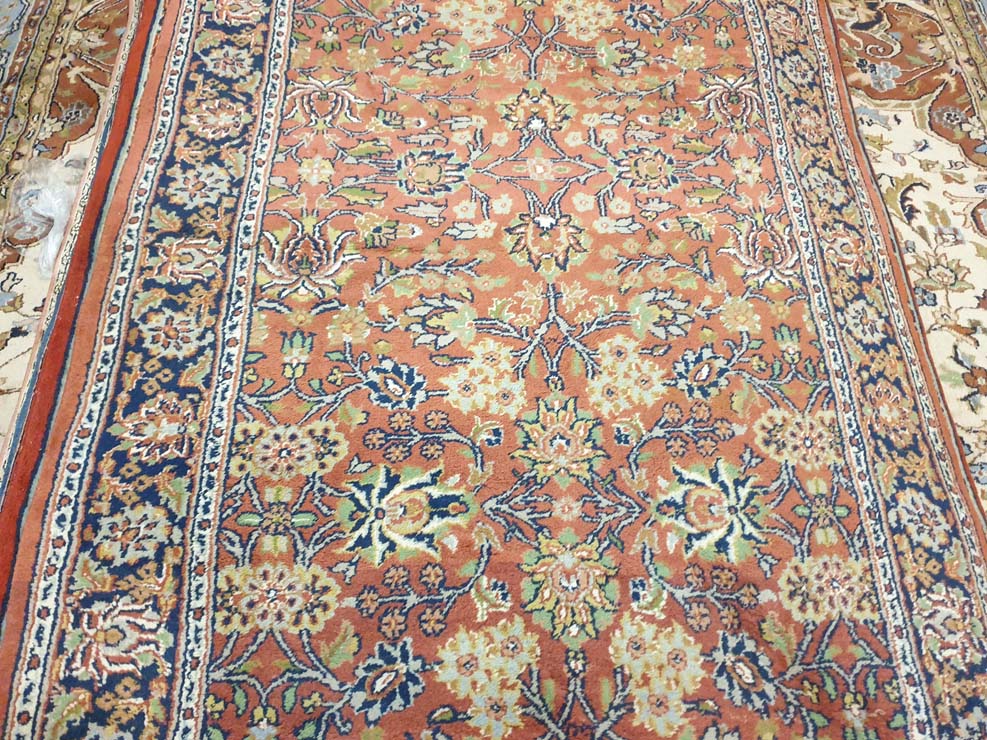 Elegant Hand-Knotted Indo-Persian Area Rug - 6 x 4 Feet