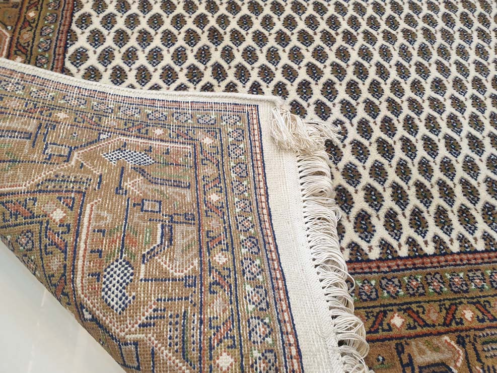 Exquisite Hand-Knotted Indo-Persian Mir Design Area Carpet - 6 x 4 Feet