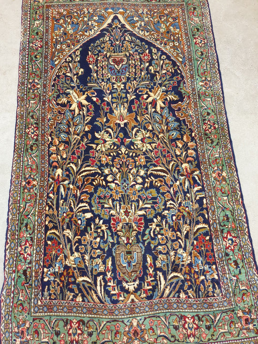 Oriental Handmade Authentic Carpet: Ghoum Tree of Life (5.5 x 3.3 ft)
