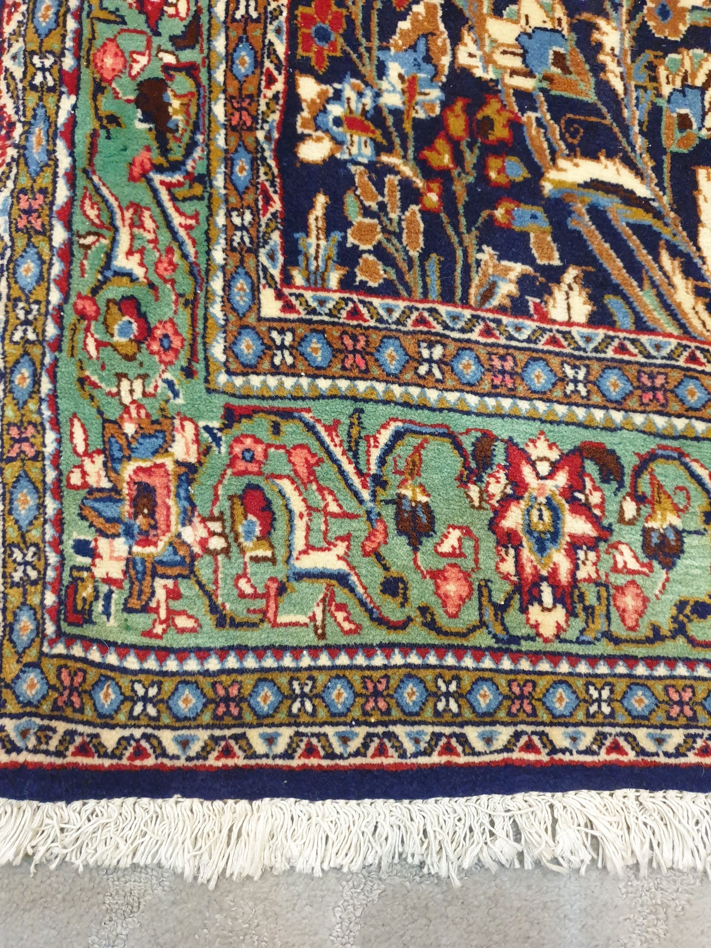 Oriental Handmade Authentic Carpet: Ghoum Tree of Life (5.5 x 3.3 ft)