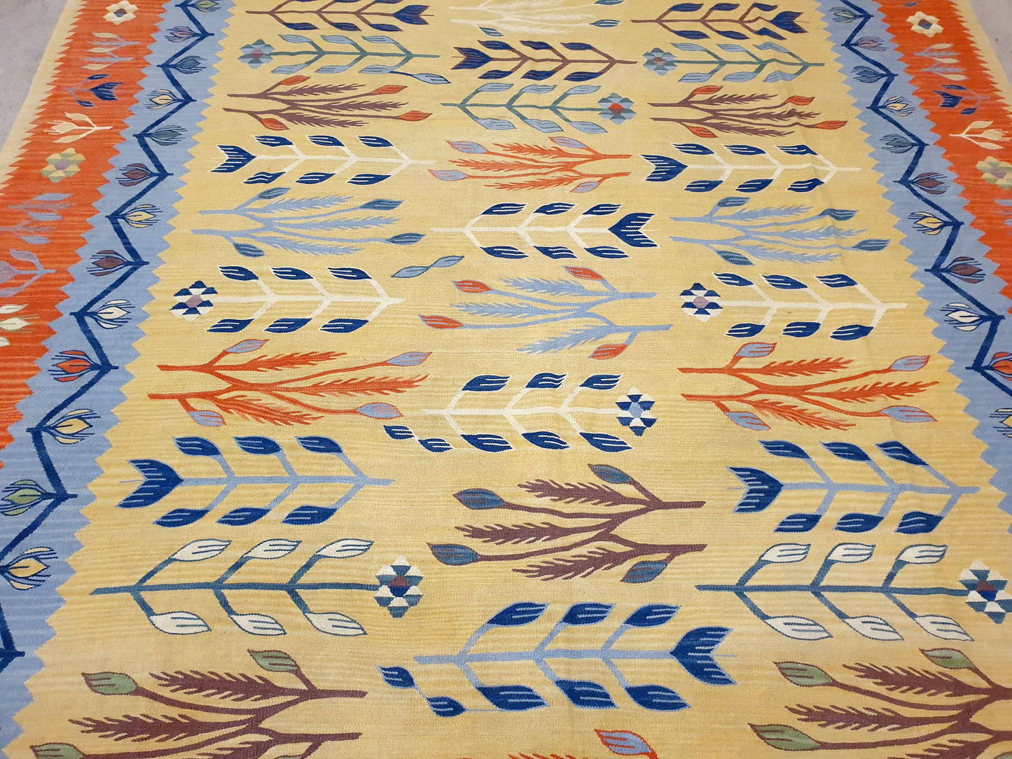 Expansive 8'5" x 6'7" Turkish Flatweave Kilim - Handwoven Art for Your Home