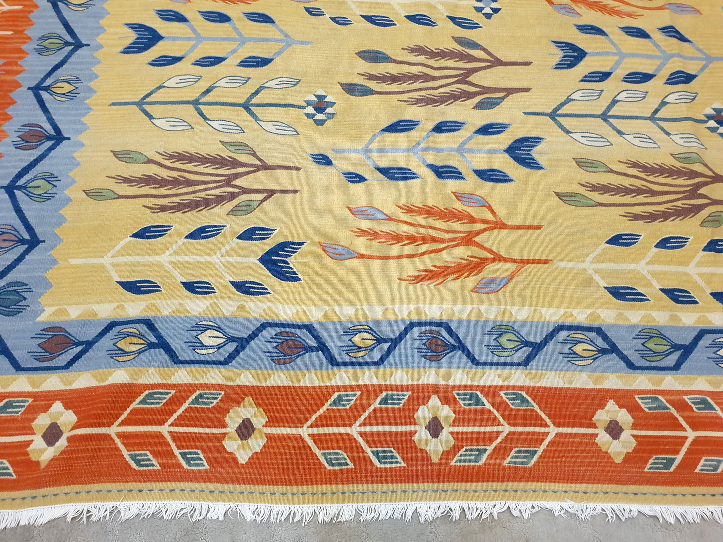 Expansive 8'5" x 6'7" Turkish Flatweave Kilim - Handwoven Art for Your Home
