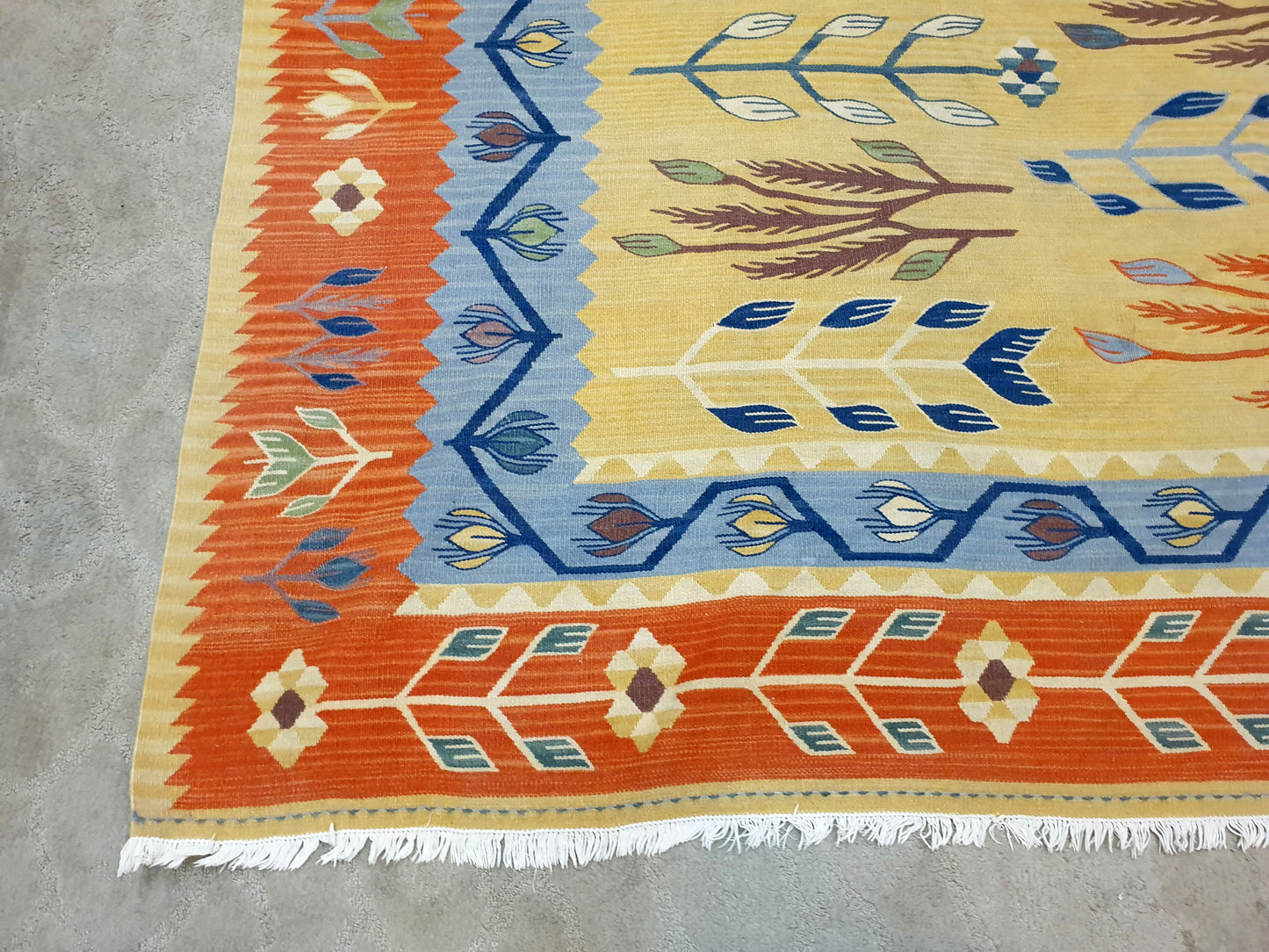Expansive 8'5" x 6'7" Turkish Flatweave Kilim - Handwoven Art for Your Home