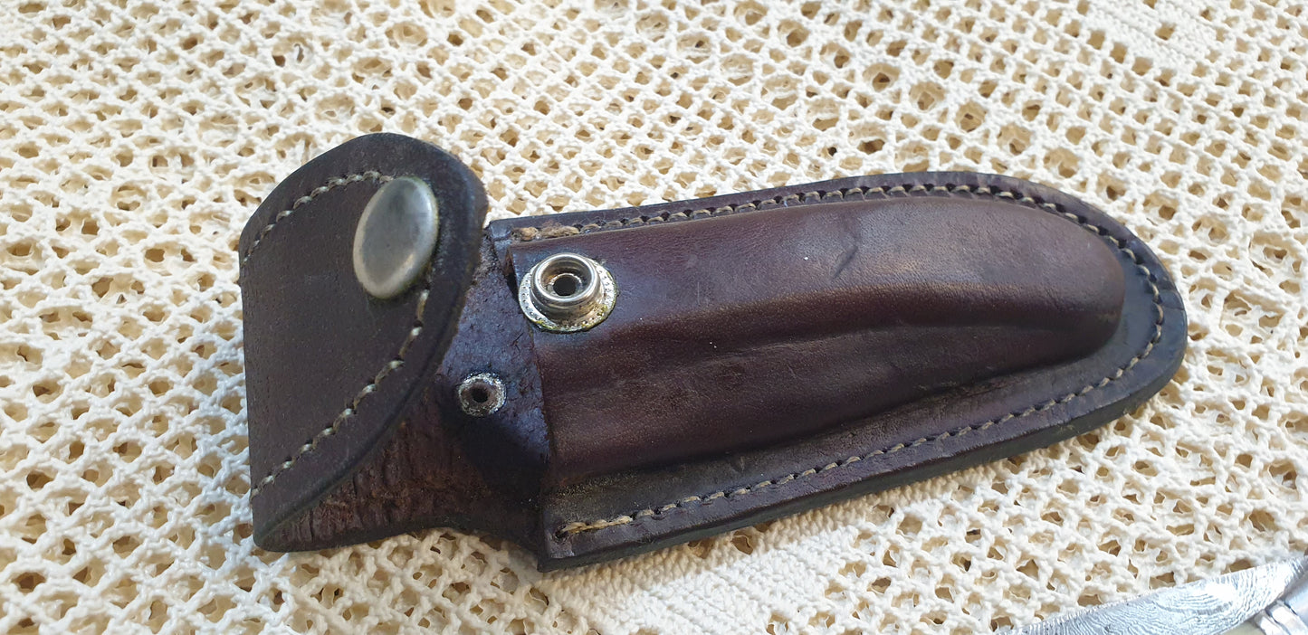 Masterfully Handcrafted Foldable Damascus Knife with Integrated Corkscrew - A Blend of Elegance and Utility