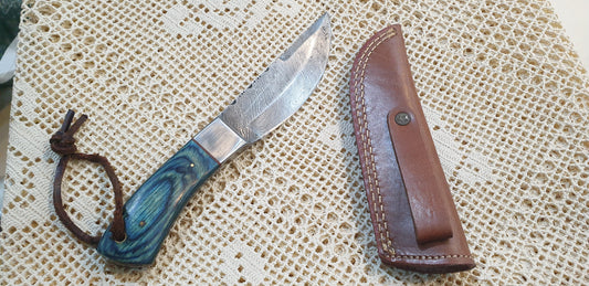 Striking Handmade Damascus Knife with Stabilized Wood Handle - Exceptional Beauty & Razor Sharp