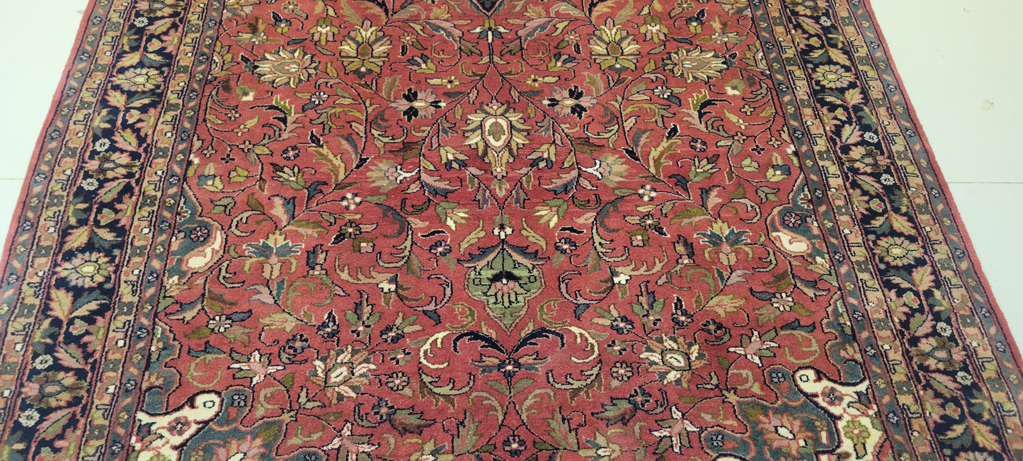 Discover Timeless Elegance: Fine Quality Indo-Persian Kashan Design Carpet - 9.5 x 5 Feet