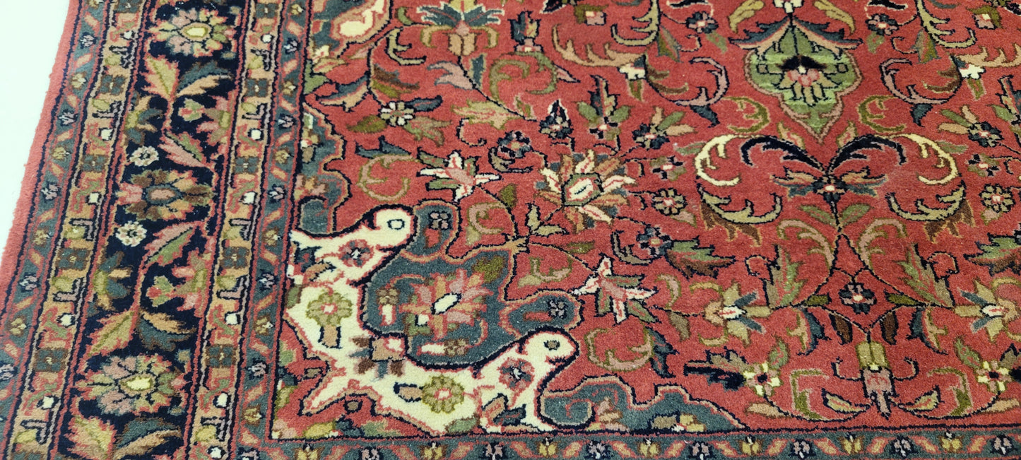 Discover Timeless Elegance: Fine Quality Indo-Persian Kashan Design Carpet - 9.5 x 5 Feet